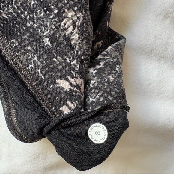 Lulu sports bra - Picture 3 of 3